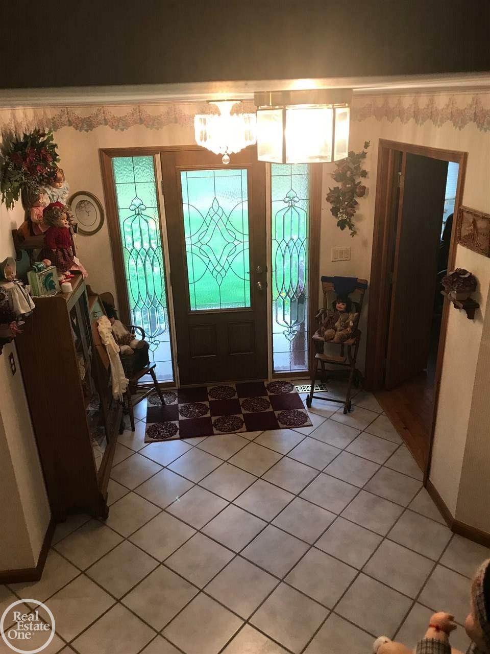 409 Miller Road Allenton, MI 48002 - Photo 8 of 56 31366189-8.JPG