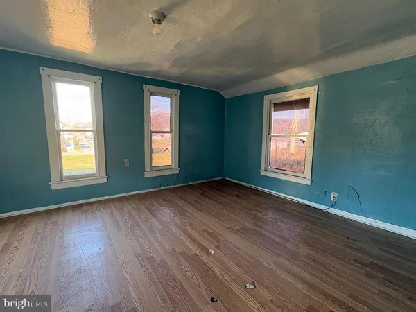 $25,000 | 235 North Water Street, Keyser, WV 26726