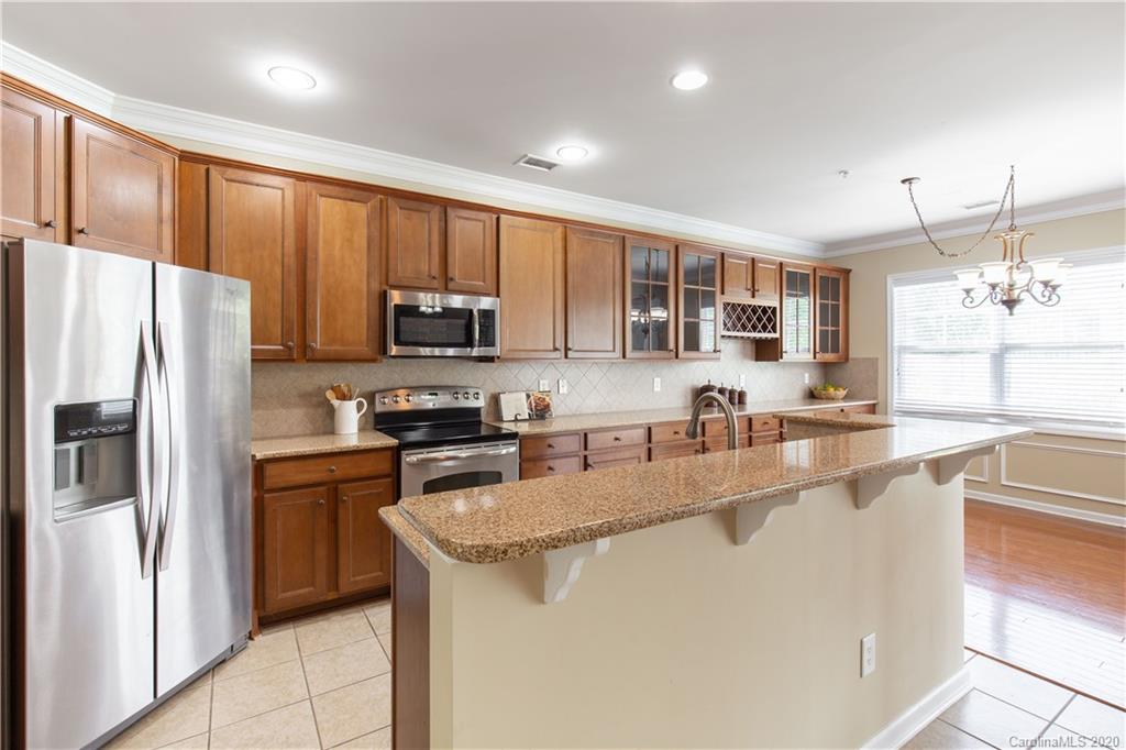 114 Inlet Point Drive Tega Cay, SC 29708 - Photo 9 of 36 Gallery Image 9