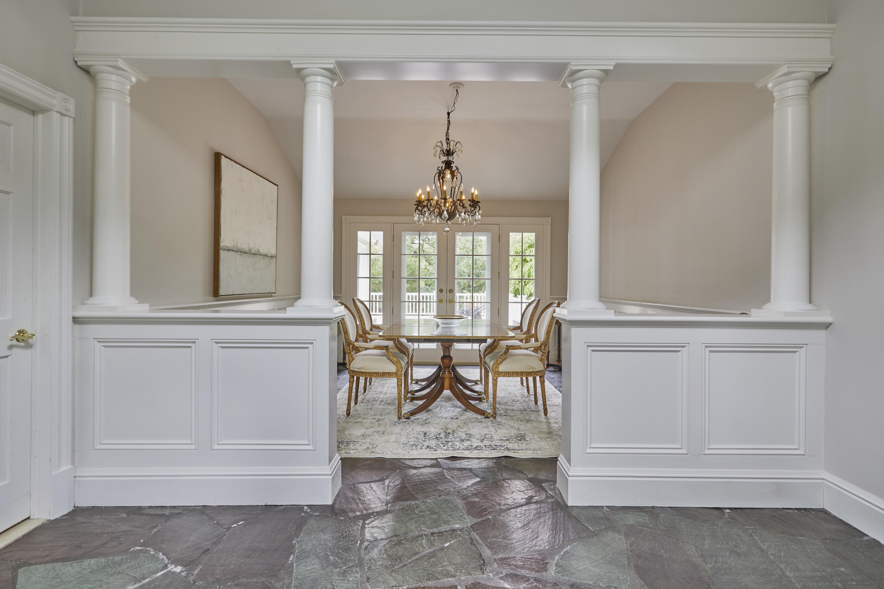 189 Parish Road New Canaan, CT 06840 - Photo 11 of 40 008-photo-no-caption-9401502
