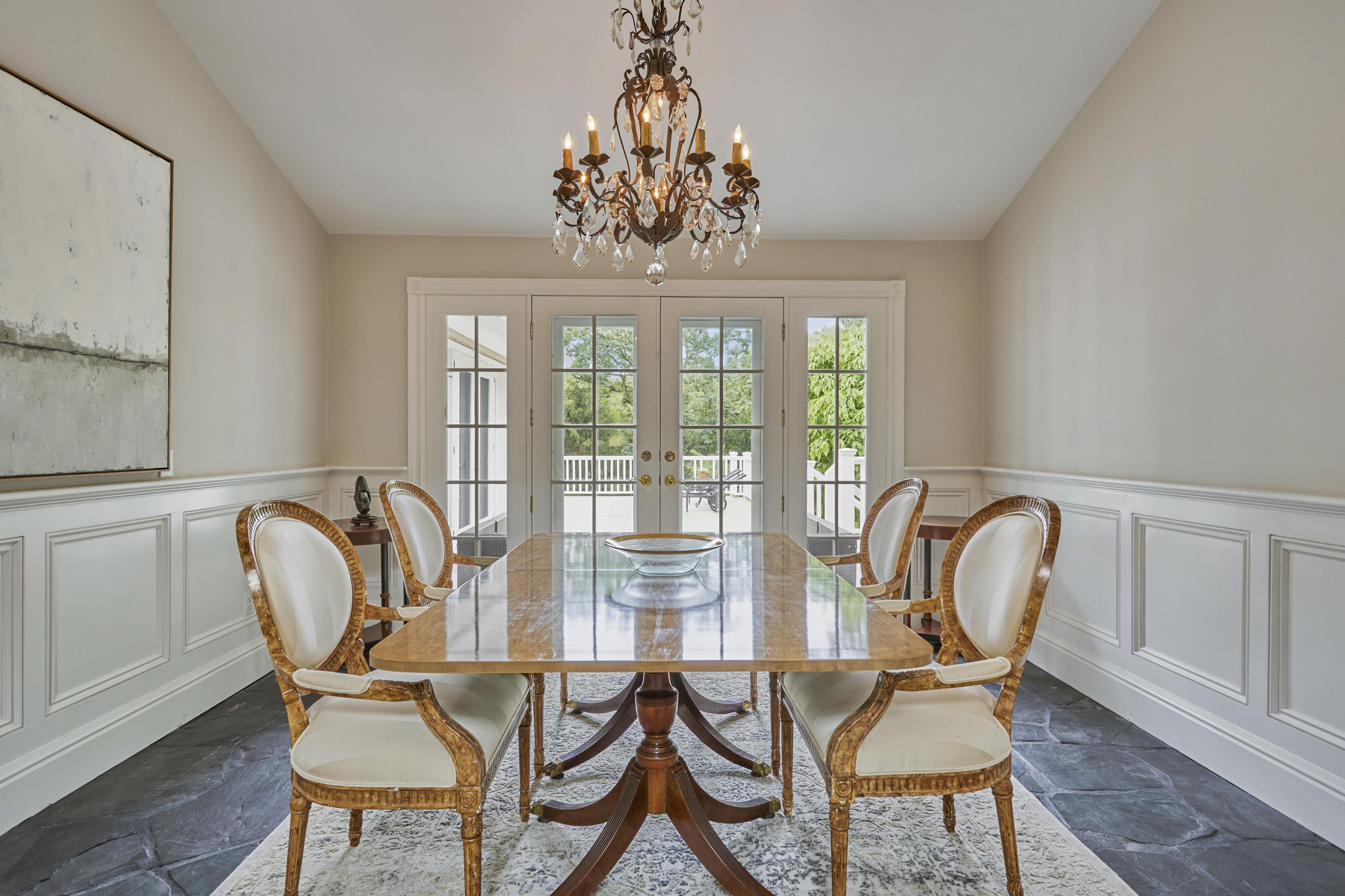 189 Parish Road New Canaan, CT 06840 - Photo 12 of 40 010-photo-no-caption-9401503