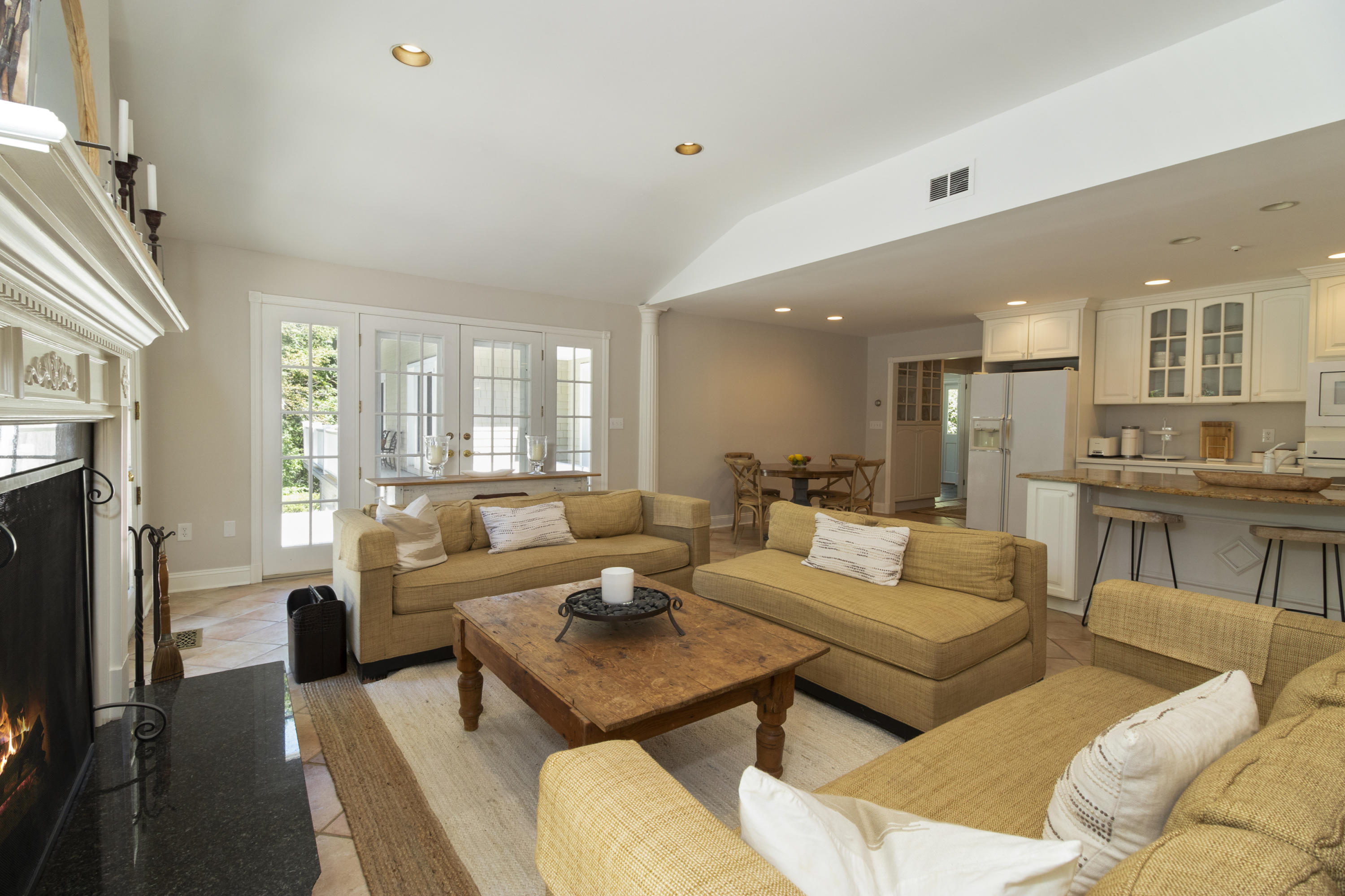 189 Parish Road New Canaan, CT 06840 - Photo 20 of 40 023-photo-family-room-9376946