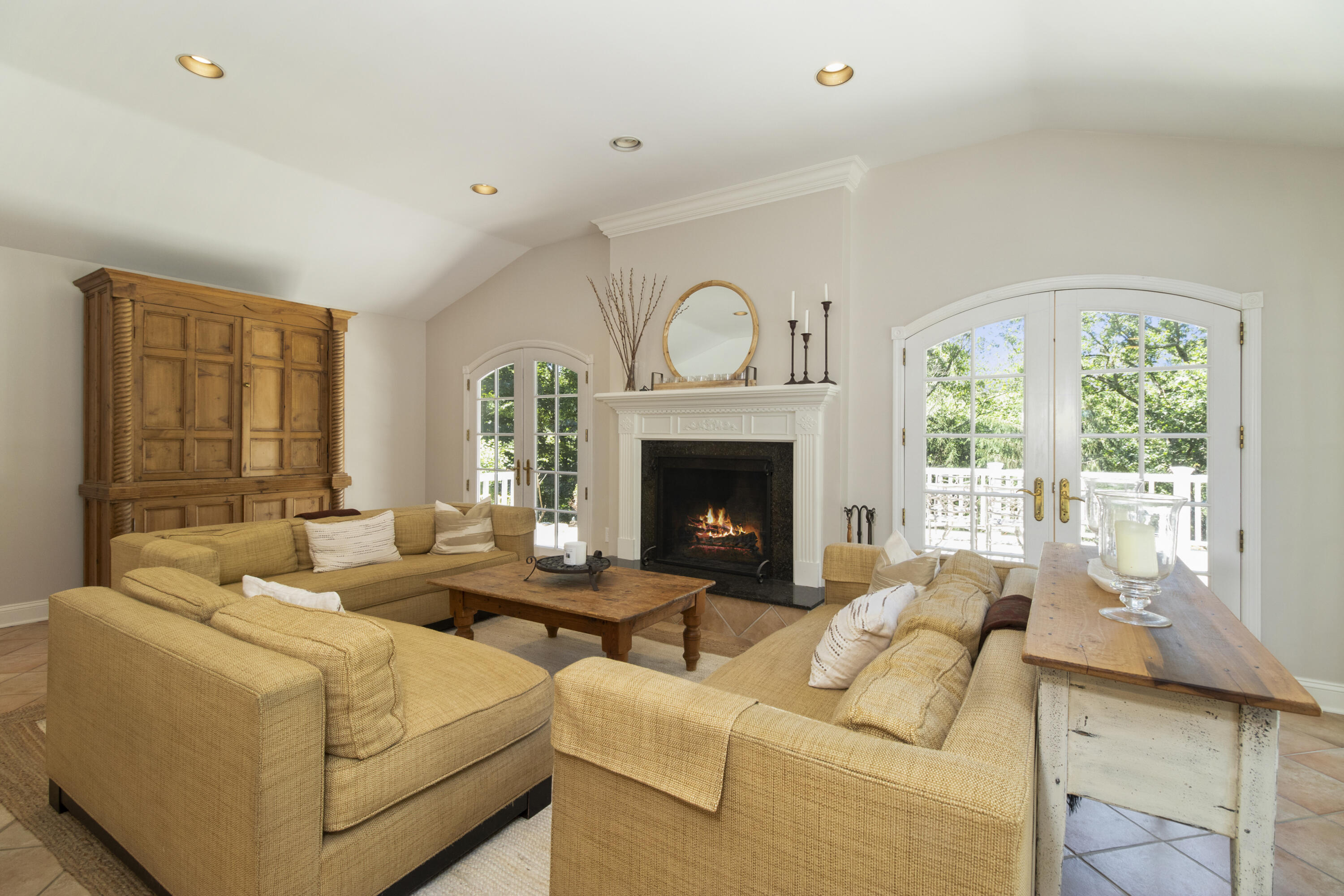 189 Parish Road New Canaan, CT 06840 - Photo 22 of 40 025-photo-family-room-9376948 - Copy