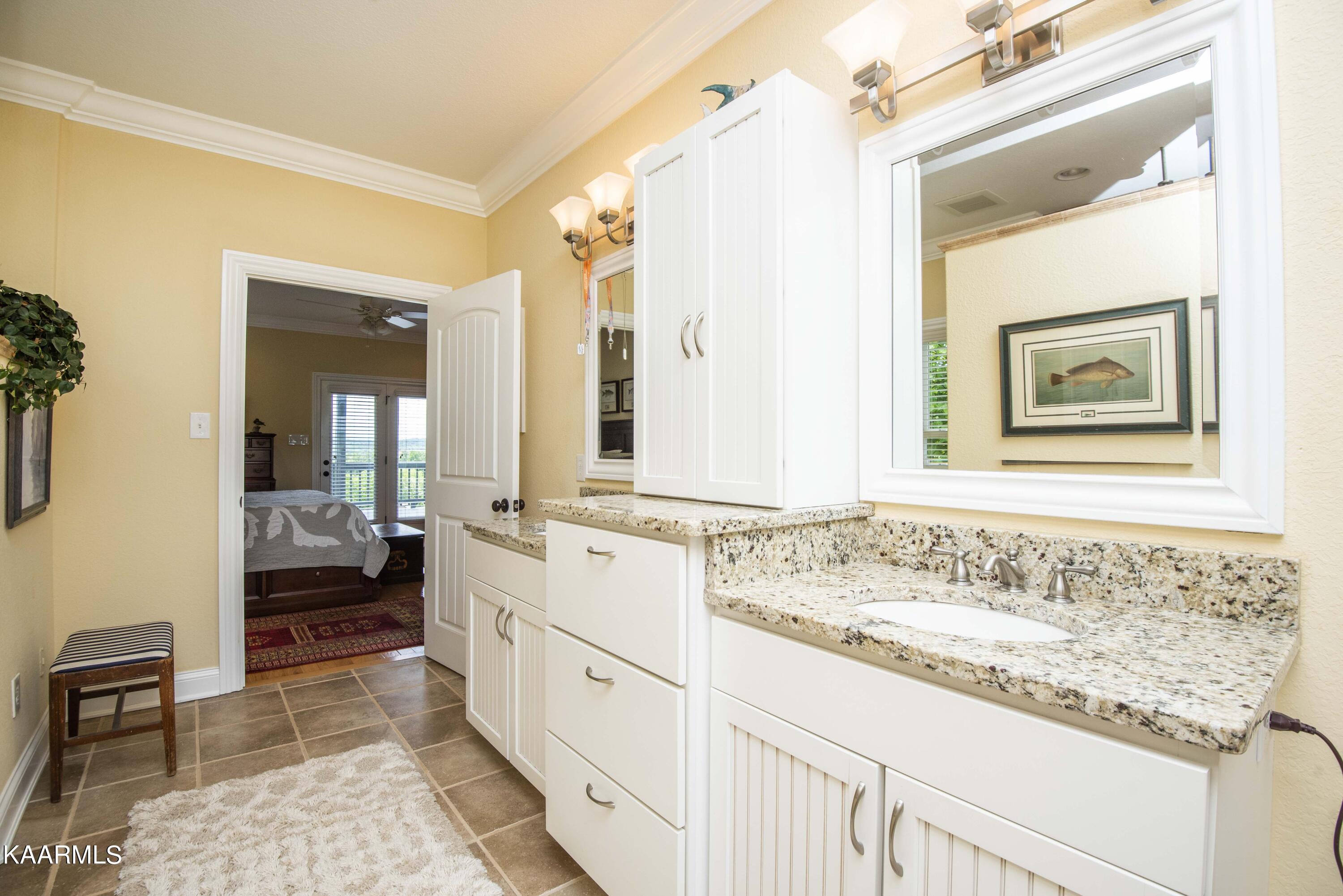 8601 Dry Ridge Road Loudon, TN 37774 - Photo 15 of 54 master bath_1
