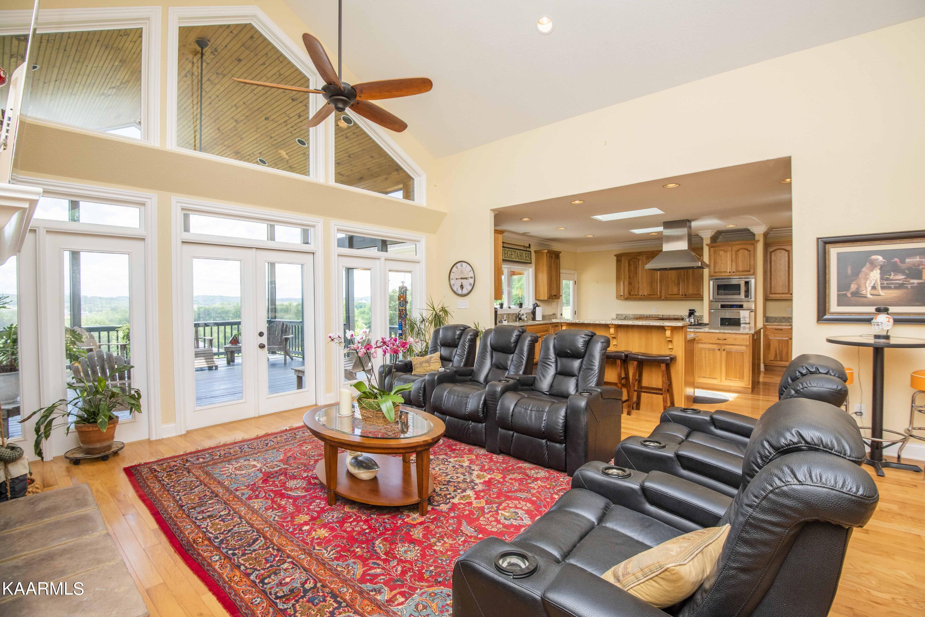 8601 Dry Ridge Road Loudon, TN 37774 - Photo 6 of 54 living 2_1