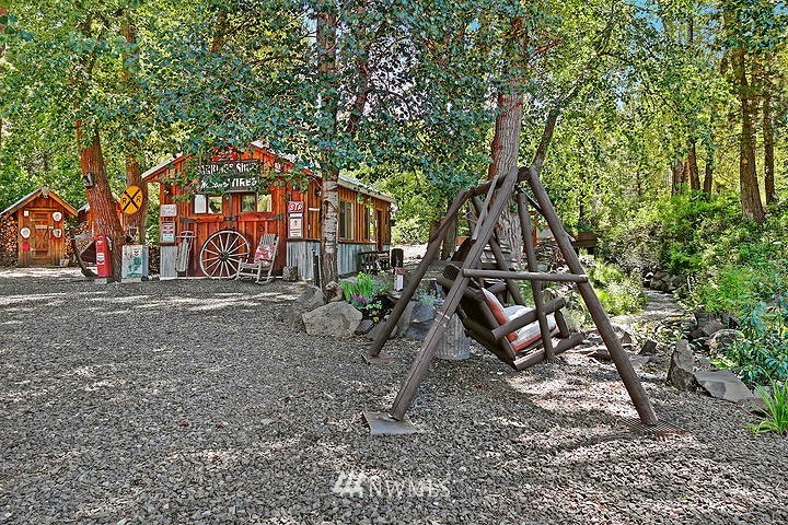 2930 Liberty Road Cle Elum, WA 98922 - Photo 5 of 22 Gallery Image 5