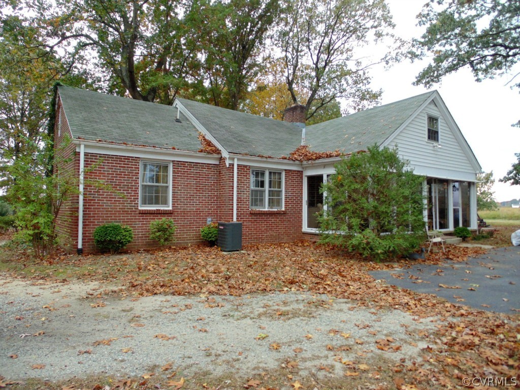 30121 King William Road West Point, VA 23181 - Photo 5 of 24 Gallery Image 5