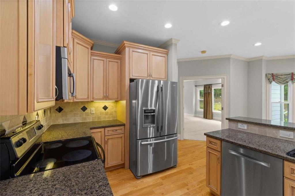 124 Sweet Water Ridge Hoschton, GA 30548 - Photo 21 of 77 Gallery Image 21