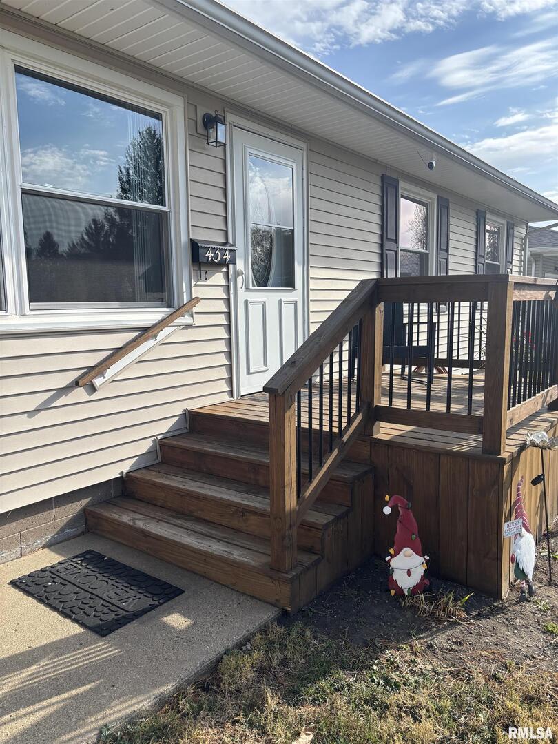 434 Payson Street Kewanee, IL 61443 - Photo 2 of 38 a view of a house with a yard