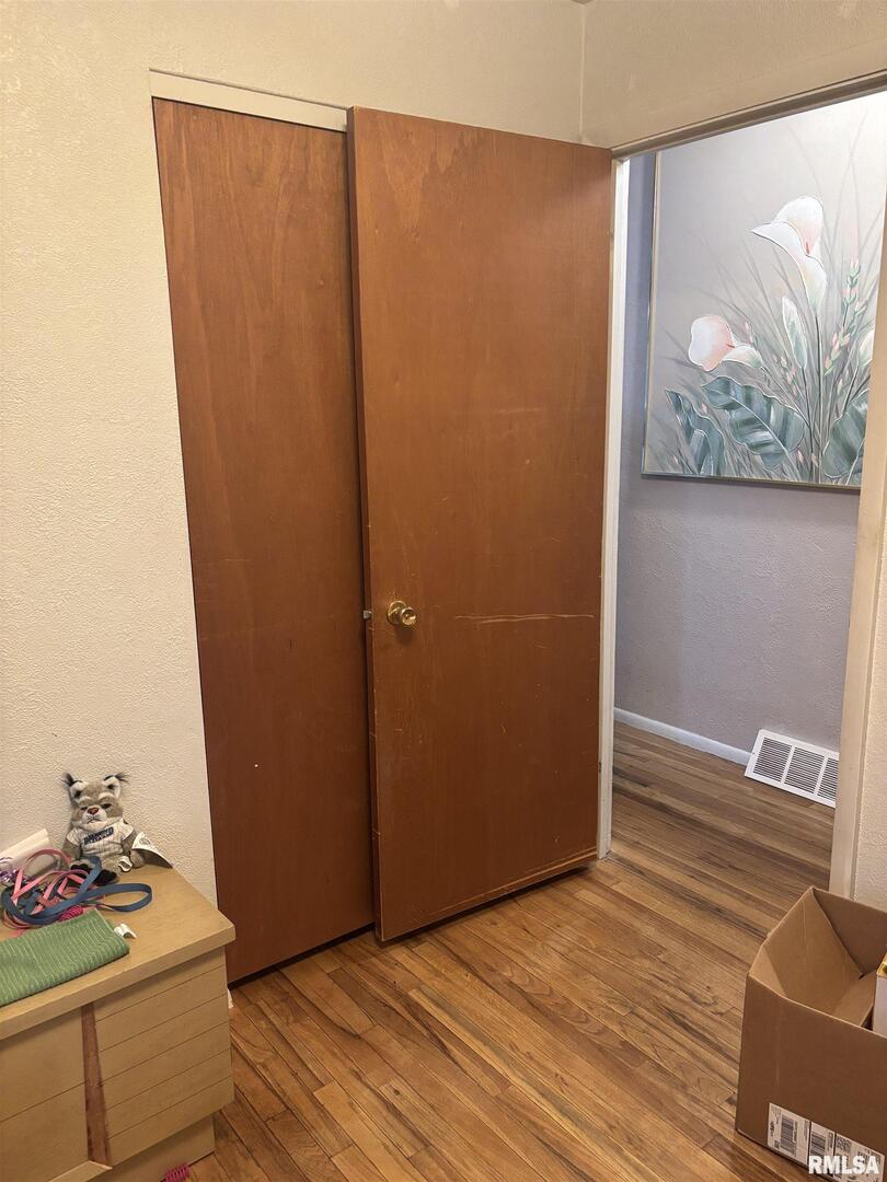 434 Payson Street Kewanee, IL 61443 - Photo 28 of 38 a view of a room with wooden floor
