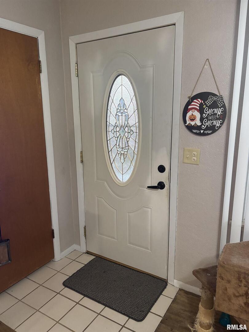 434 Payson Street Kewanee, IL 61443 - Photo 6 of 38 a view of a hallway with elevator