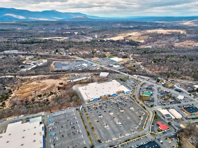 $324,900 | 17 Bogardus Avenue, Catskill, NY 12414