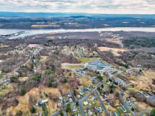 $324,900 | 17 Bogardus Avenue, Catskill, NY 12414