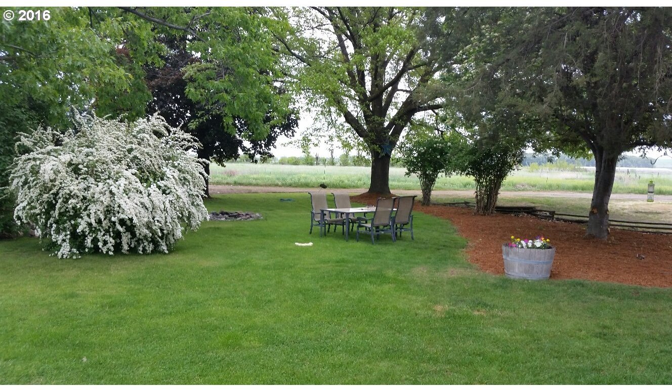 77862 North Ash Road Stanfield, OR 97875 - Photo 21 of 28 a view of a garden