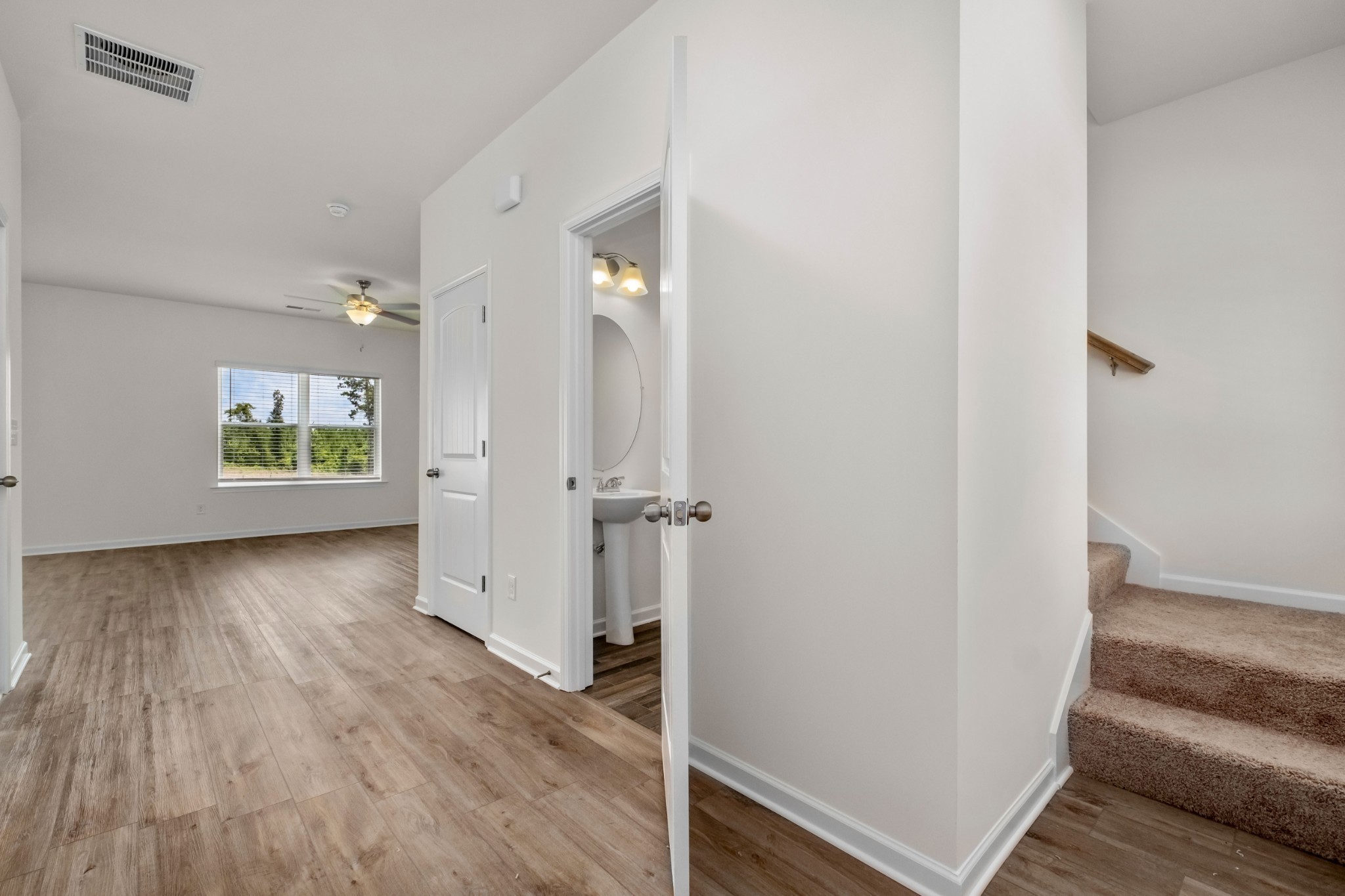106 Keystone Road Shelbyville, TN 37160 - Photo 4 of 33 an empty room with windows and closet