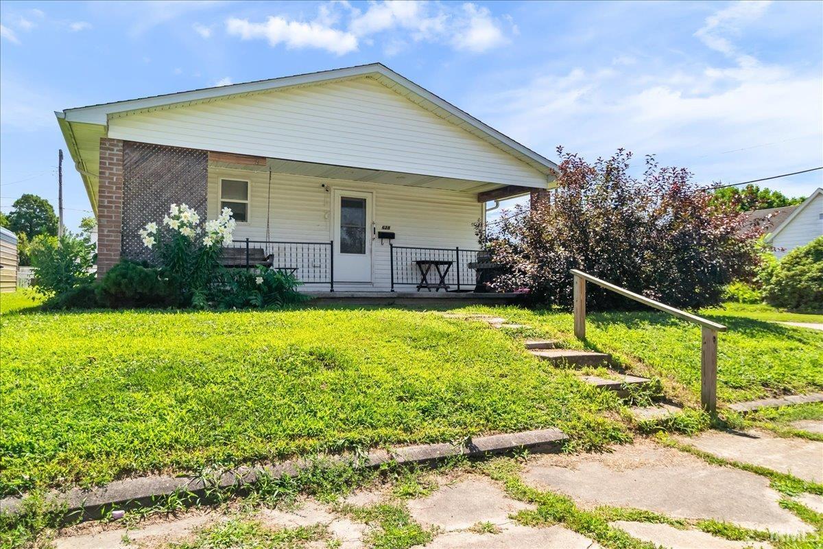 628 South Prince Street Princeton, IN 47670 - Photo 1 of 22