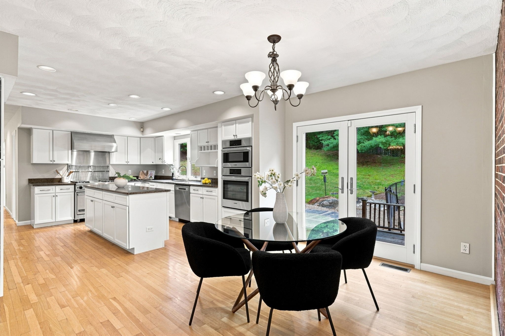 10 Hawk Ridge Road Andover, MA 01810 - Photo 6 of 27 Gallery Image 6