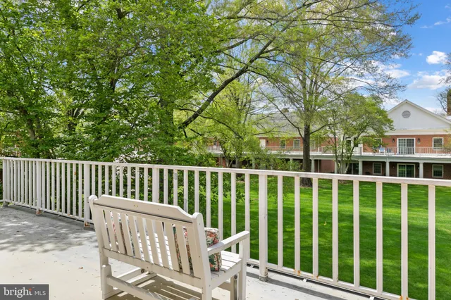 $340,000 | 406 Brightwood Clb Drive, Unit 406, Lutherville-Timonium, MD 21093