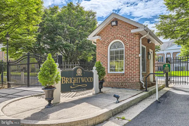 $340,000 | 406 Brightwood Clb Drive, Unit 406, Lutherville-Timonium, MD 21093