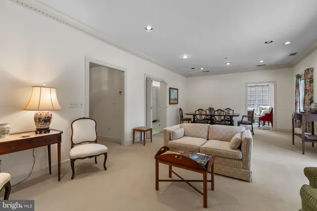 $340,000 | 406 Brightwood Clb Drive, Unit 406, Lutherville-Timonium, MD 21093