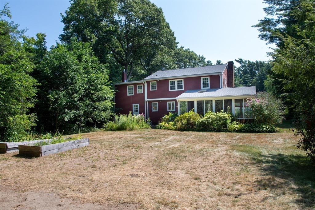 24 Ichabod Lane Marion, MA 02738 - Photo 33 of 35 a front view of a house with a yard