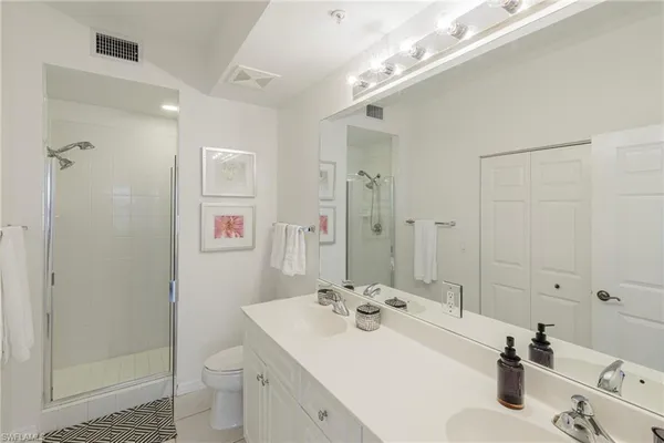 $7,000 | 410 Bayfront Place, Unit 2204, Naples, FL 34102