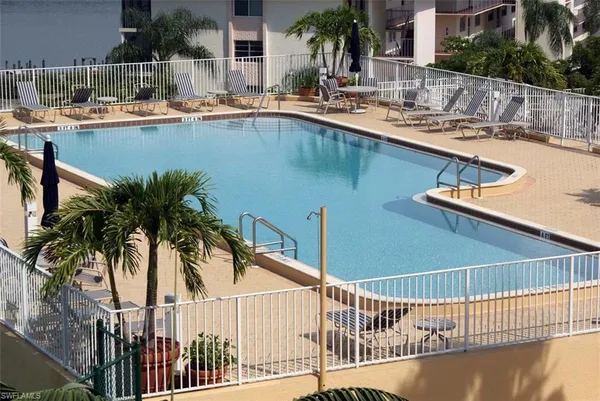 $7,000 | 410 Bayfront Place, Unit 2204, Naples, FL 34102