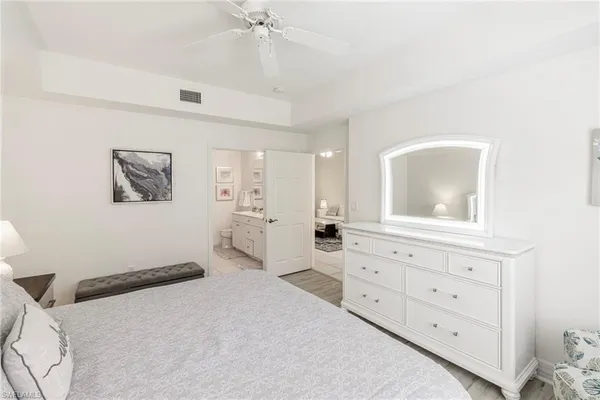 $7,000 | 410 Bayfront Place, Unit 2204, Naples, FL 34102