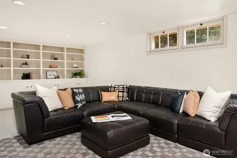 $3,795,000 | 453 McGilvra Boulevard East, Seattle, WA 98112