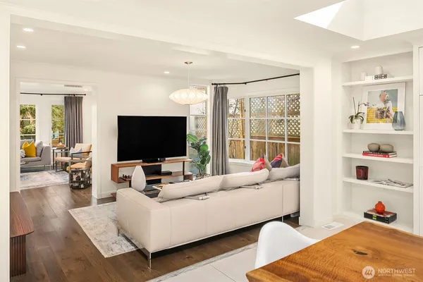 $3,795,000 | 453 McGilvra Boulevard East, Seattle, WA 98112