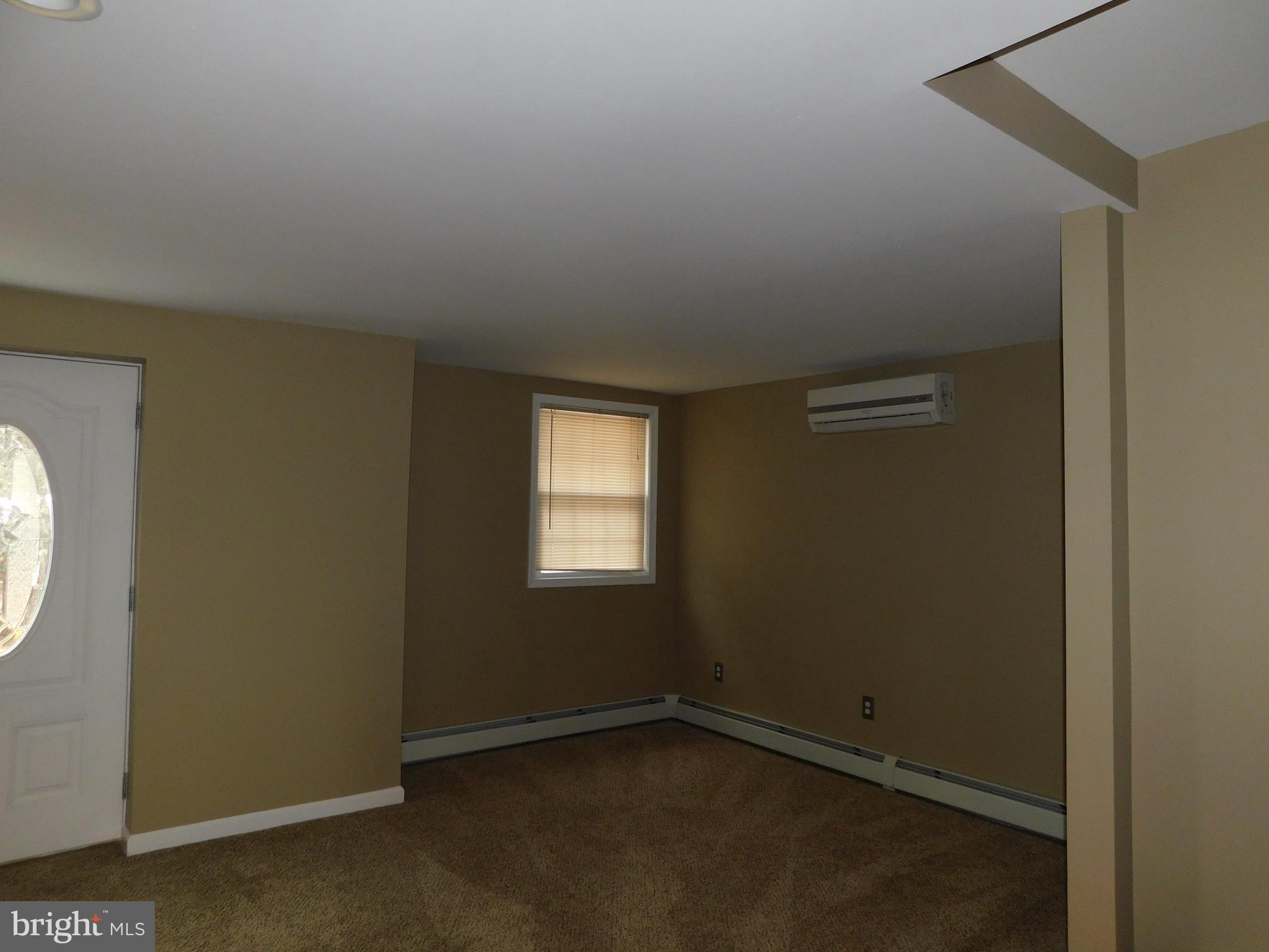 747 Churchville Road Southampton, PA 18966 - Photo 6 of 14 an empty room with a window