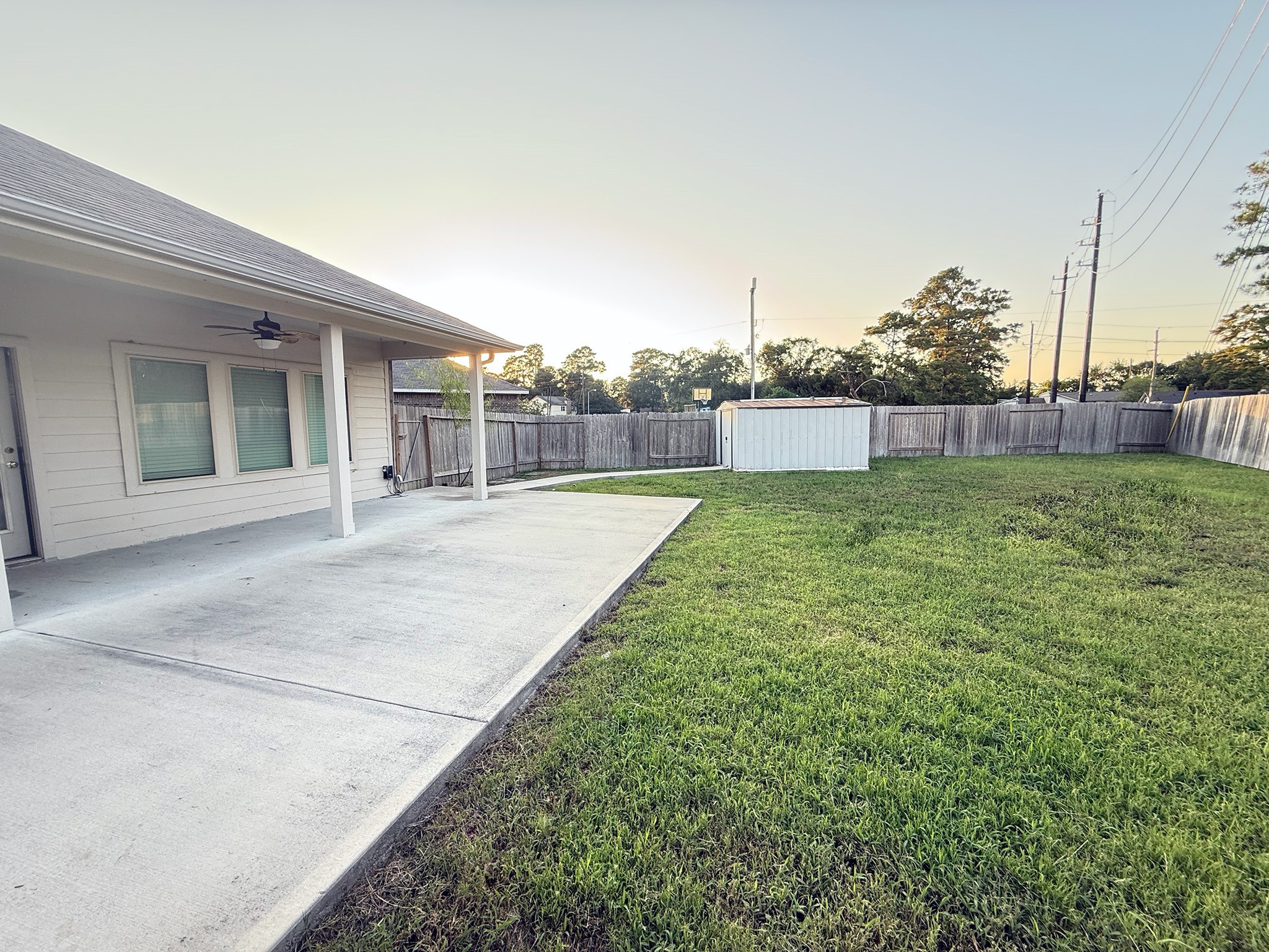 23726 Harrow Field Ln Spring Spring, TX 77373 - Photo 14 of 16 a swimming pool with a yard