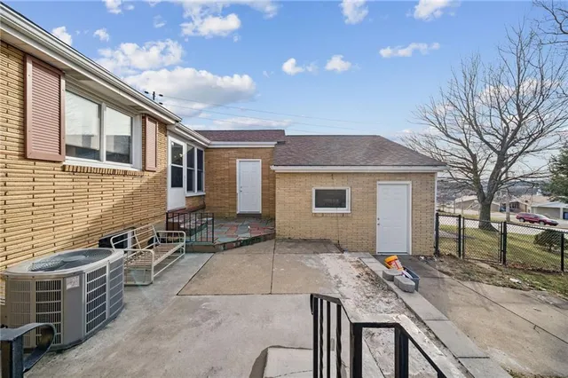 $198,500 | 1815 Wood Street, Latrobe, PA 15650