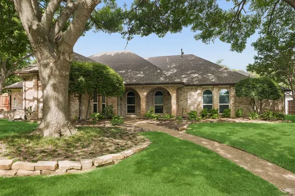 $2,995 | 3805 Covinton Lane, Plano, TX 75023