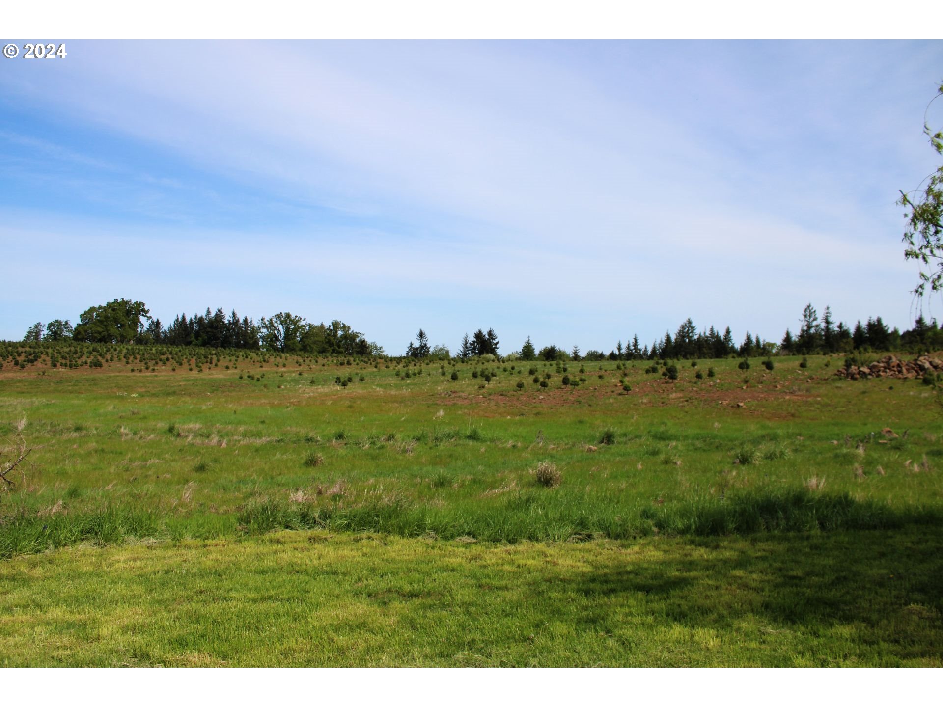11331 South Wildcat Road Molalla, OR 97038 - Photo 20 of 34 a view of an ocean and beach