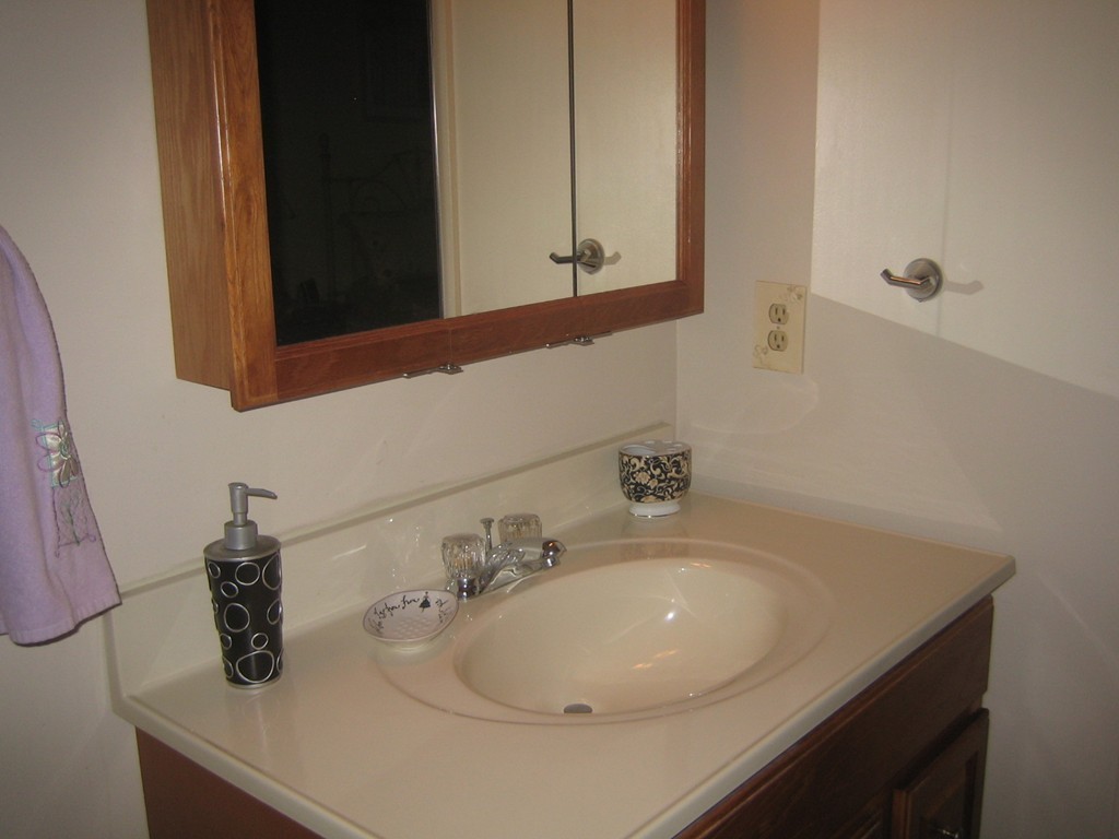 1002 Paradise Road, Unit 3M Swampscott, MA 01907 - Photo 16 of 17 Gallery Image 16
