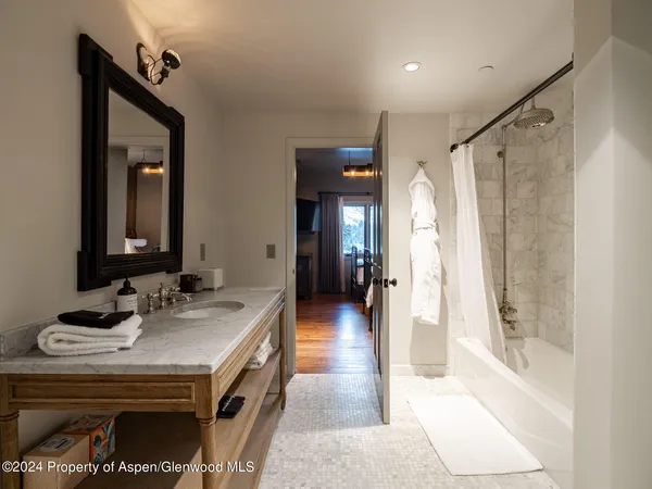 $850,000 | 1490 Ute Avenue, Aspen, CO 81611