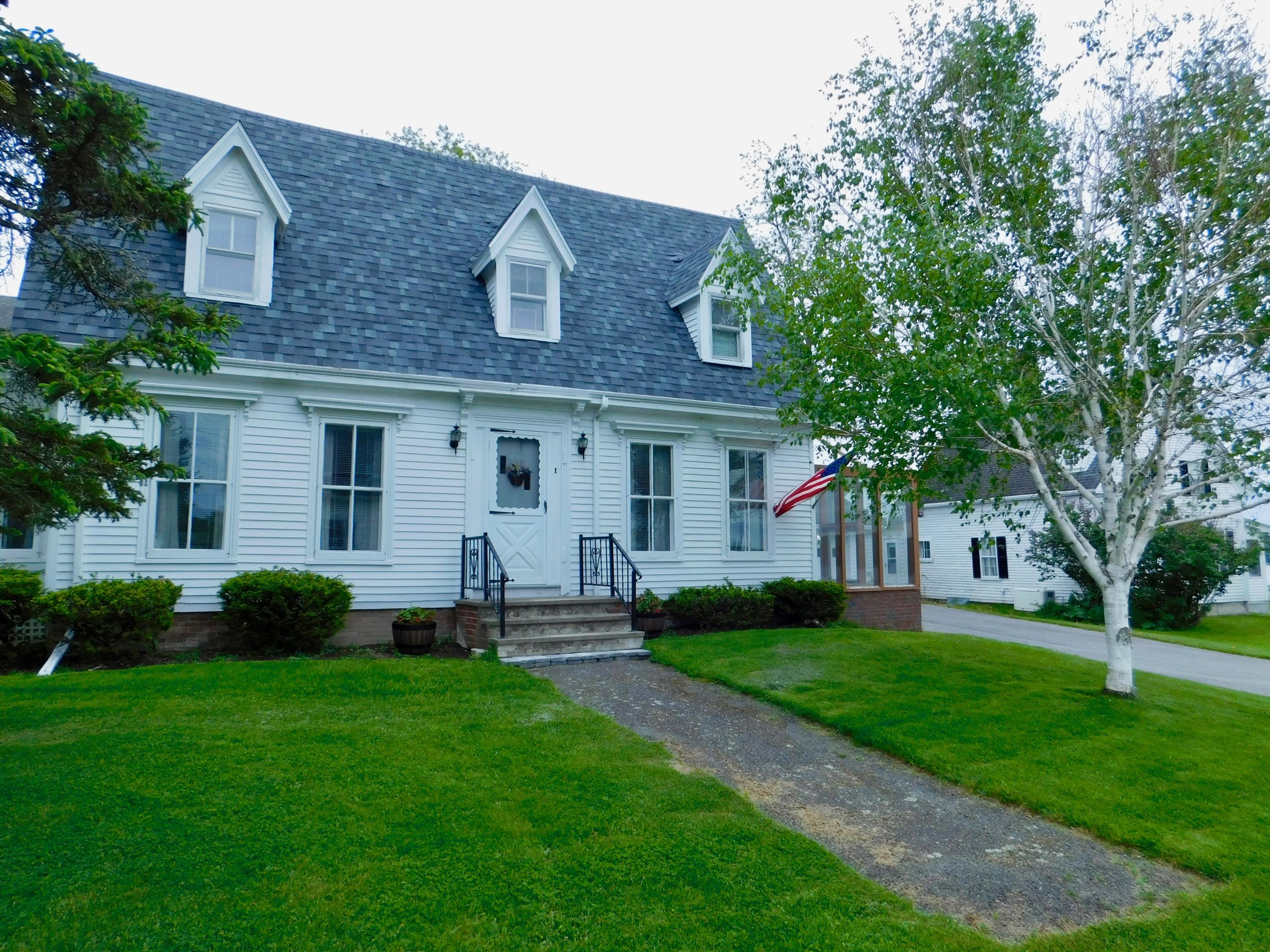 6 Wharf Road Penobscot, ME 04476 - Photo 3 of 43 3