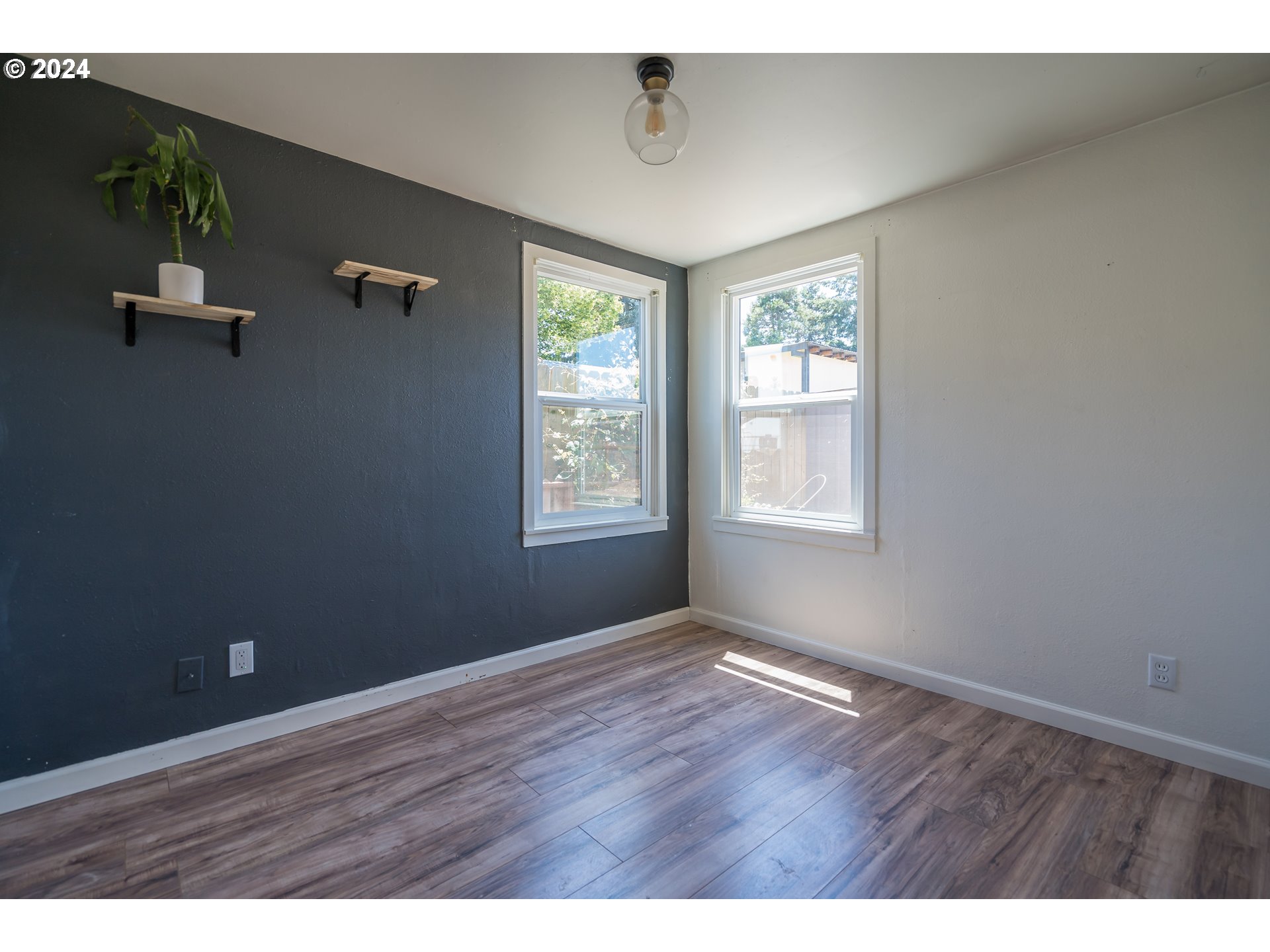 1011 West N Street Springfield, OR 97477 - Photo 15 of 23 Bedroom