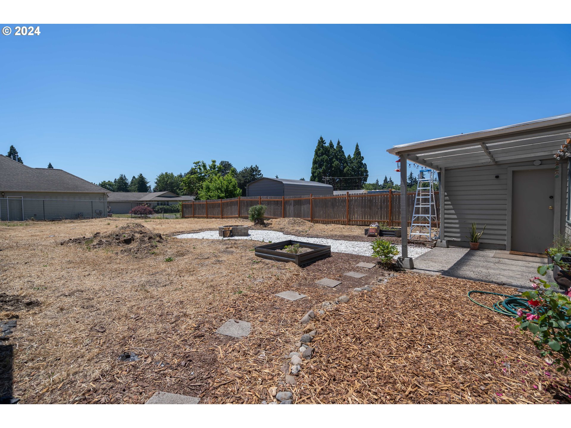 1011 West N Street Springfield, OR 97477 - Photo 19 of 23 Covered Patio