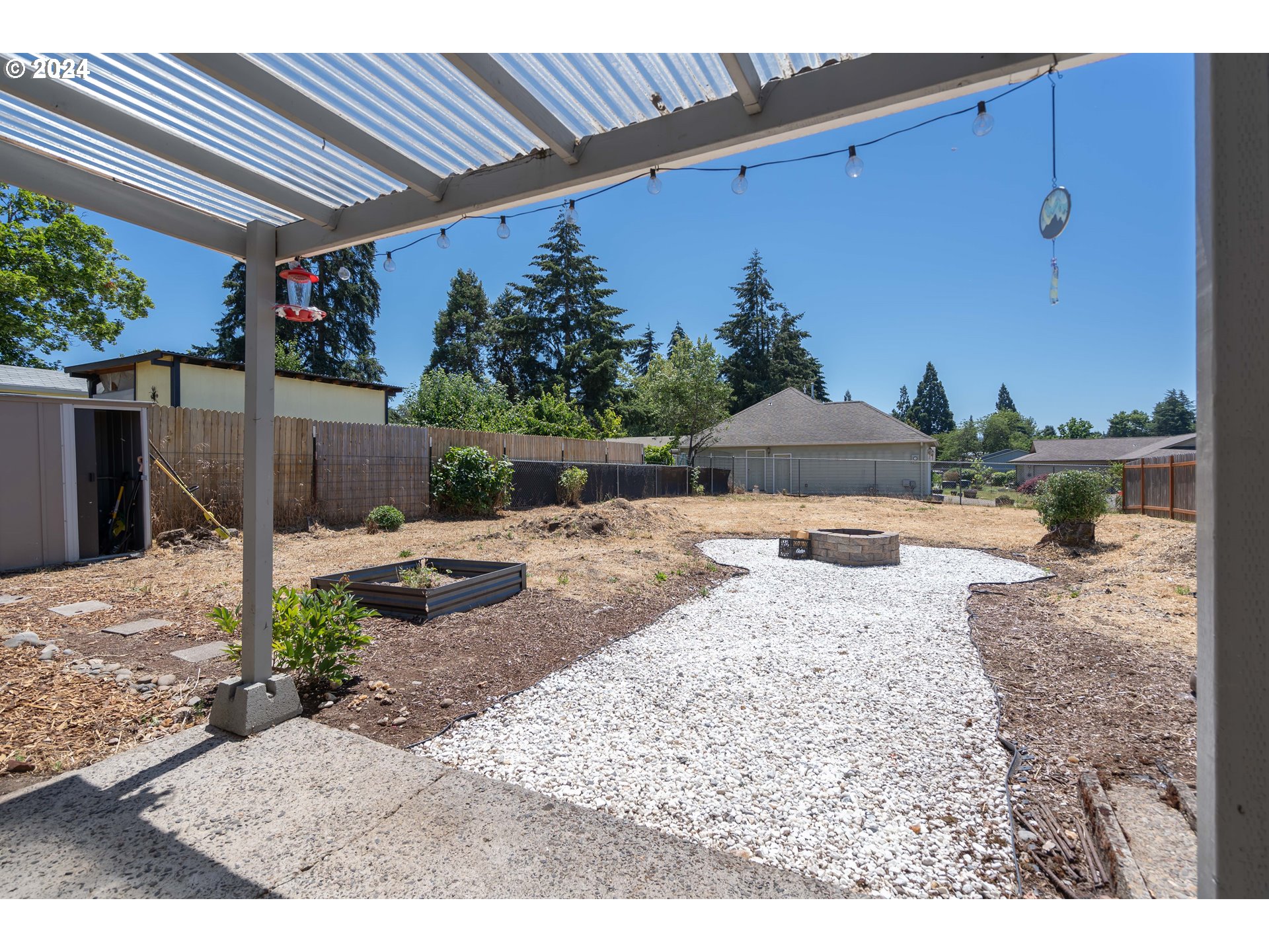 1011 West N Street Springfield, OR 97477 - Photo 20 of 23 Covered Patio