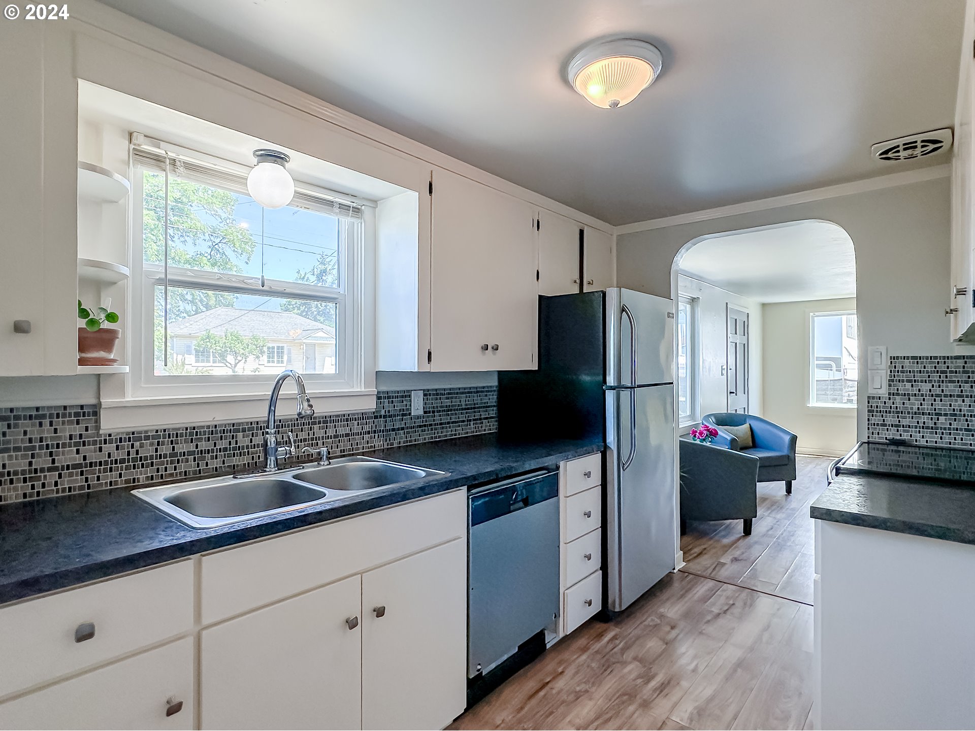 1011 West N Street Springfield, OR 97477 - Photo 8 of 23