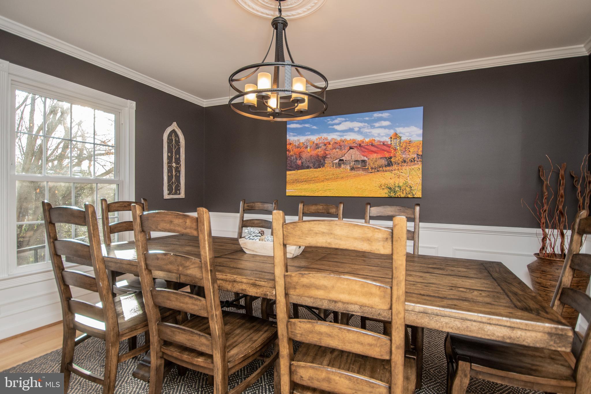 131 Hamilton Road Sterling, VA 20165 - Photo 8 of 51 Dining room