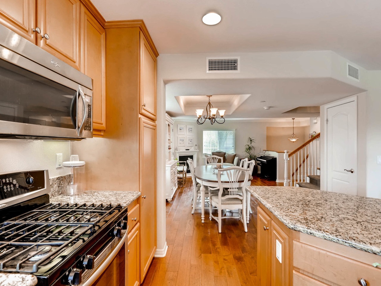 4027 Bluff View Way Carlsbad, CA 92008 - Photo 10 of 25