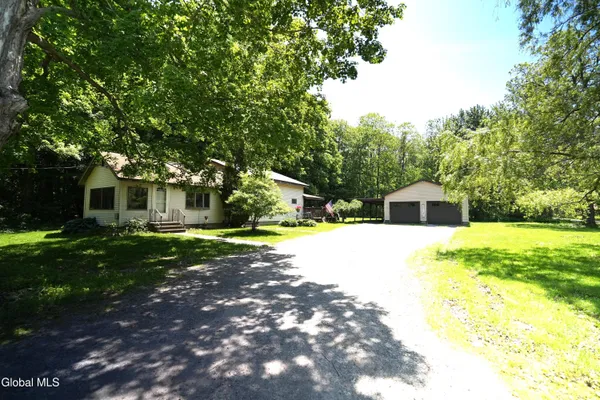 $324,900 | 750 County Highway 110, Broadalbin, NY 12025