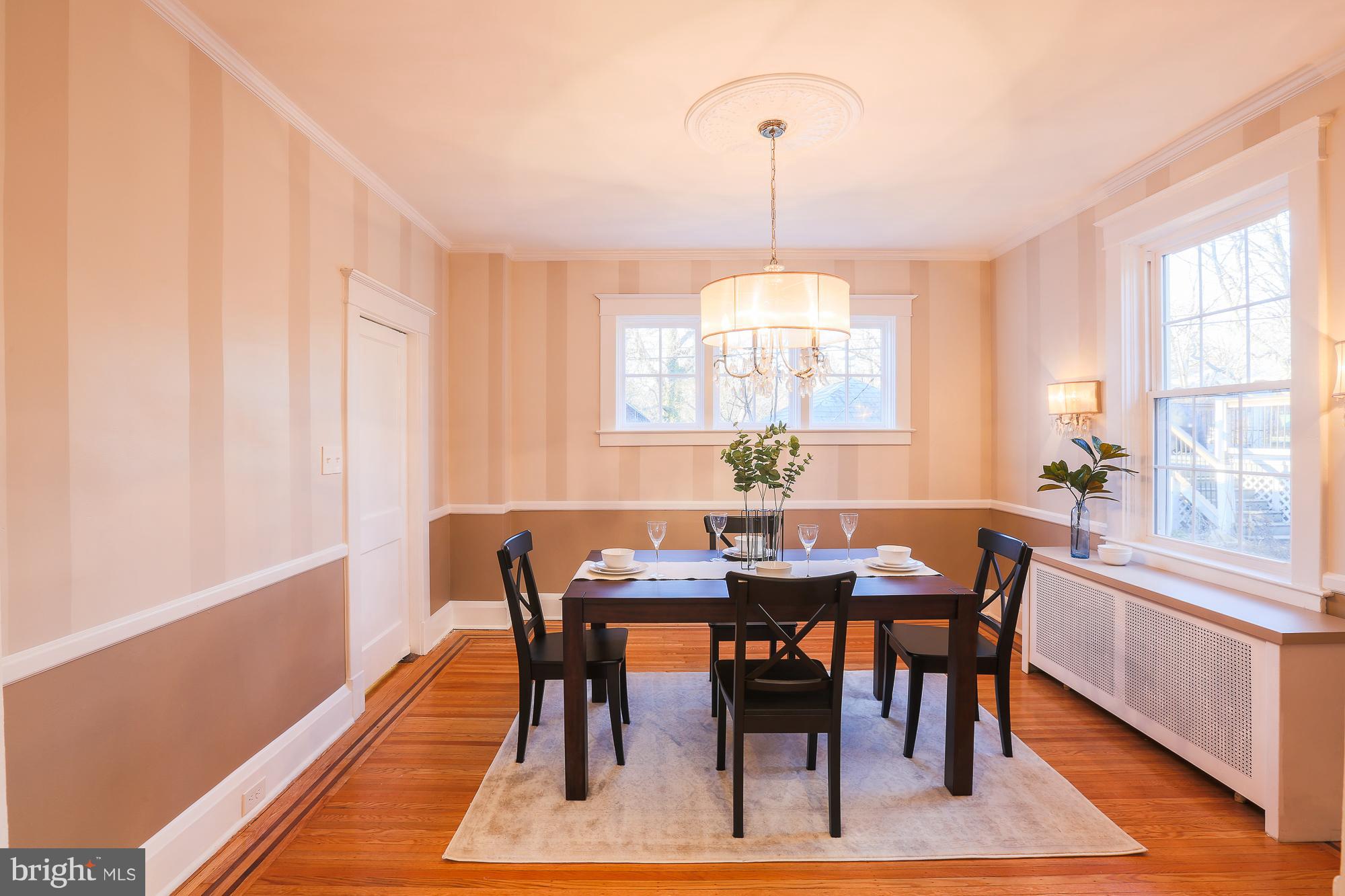 410 Westgate Road Baltimore, MD 21229 - Photo 11 of 30 Dining Room