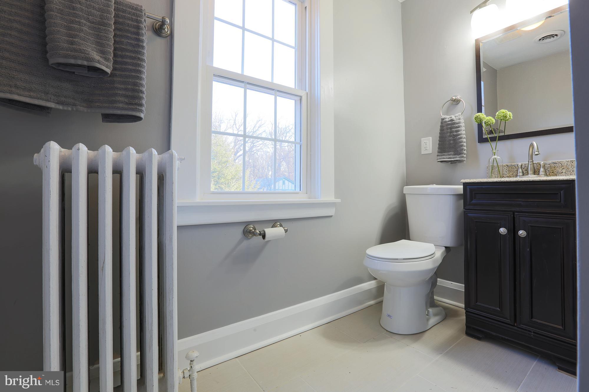 410 Westgate Road Baltimore, MD 21229 - Photo 26 of 30 Bath
