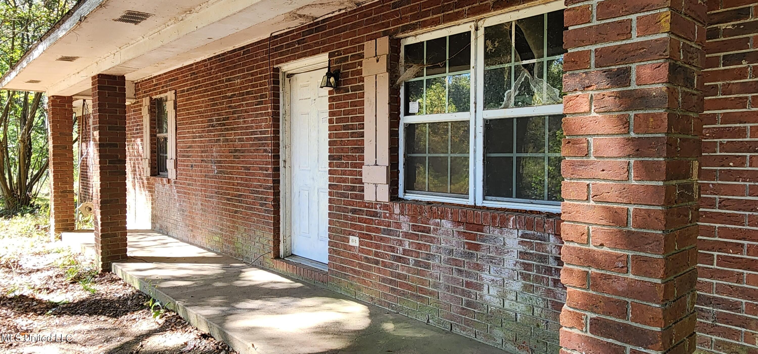 4029 Athens Trail Northeast Wesson, MS 39191 - Photo 6 of 14 20251020_141937