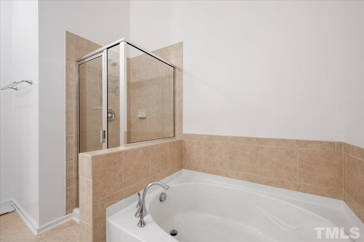 4702 Springerly Lane Raleigh, NC 27612 - Photo 20 of 29