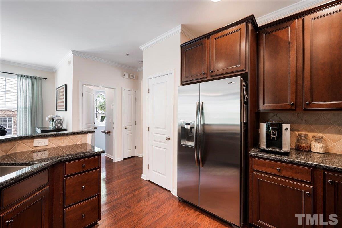 4702 Springerly Lane Raleigh, NC 27612 - Photo 9 of 29